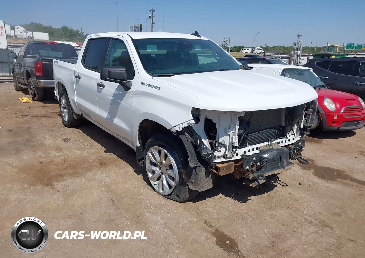 2022 Chevrolet Silverado 1500 4Wd Short Bed Custom – zdjęcie 1 z 18