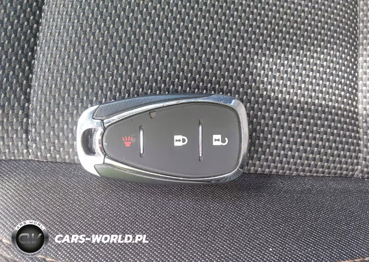2019 Chevrolet Traverse Ls VIN:1GNERFKW9KJ119041 - 11