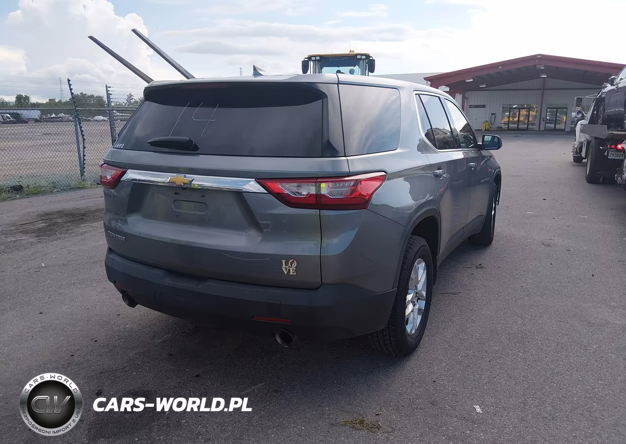 2019 Chevrolet Traverse Ls VIN:1GNERFKW9KJ119041 - 4