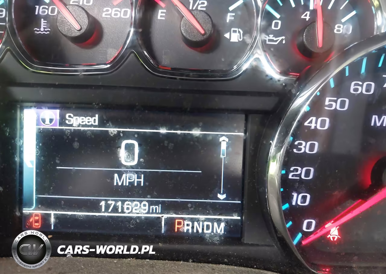 2015 Chevrolet Tahoe Ltz VIN:1GNSKCKC8FR145228 - 16