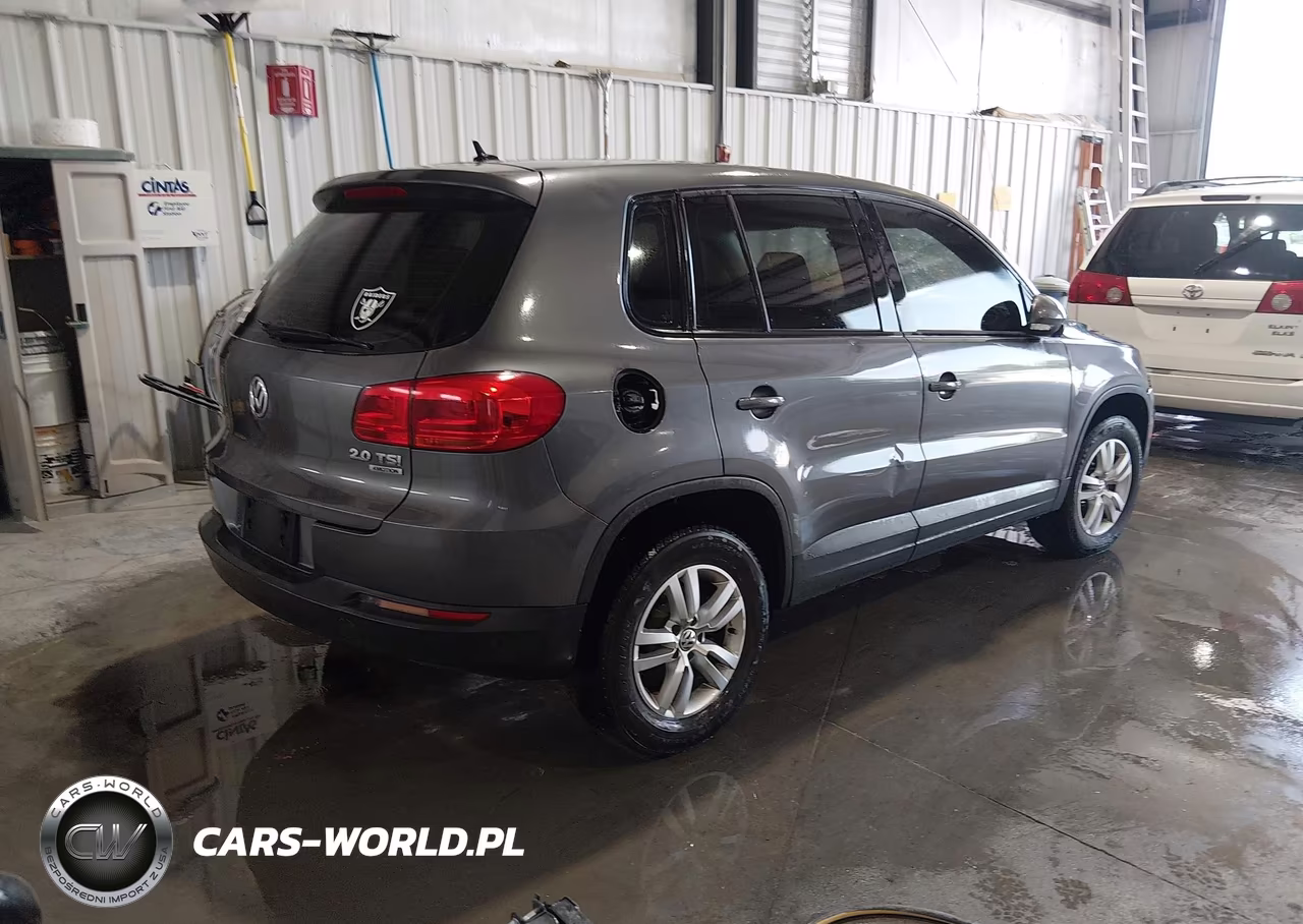 2013 Volkswagen Tiguan S VIN:WVGBV3AXXDW593601 - 4