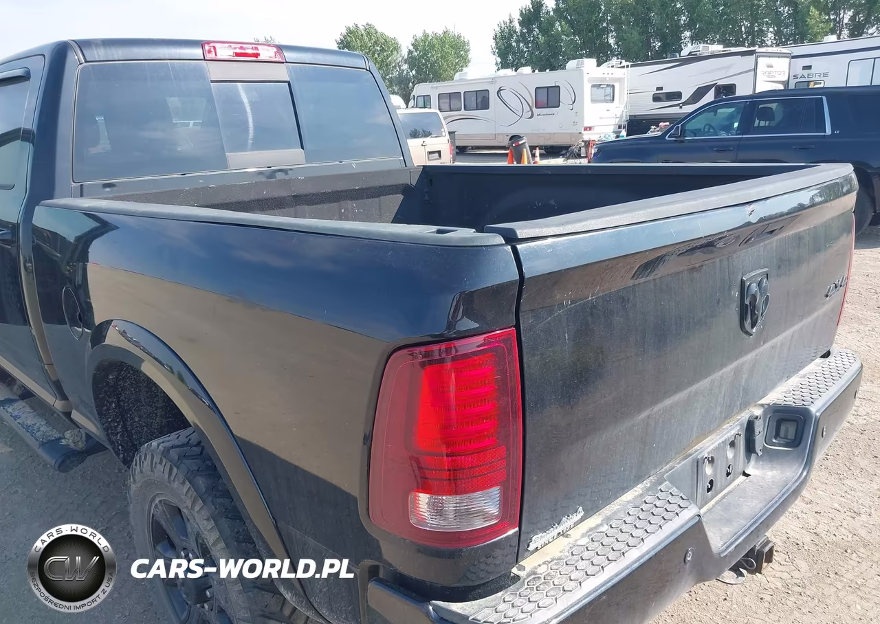2016 Ram 2500 Laramie VIN:3C6UR5FJ4GG351088 - 12
