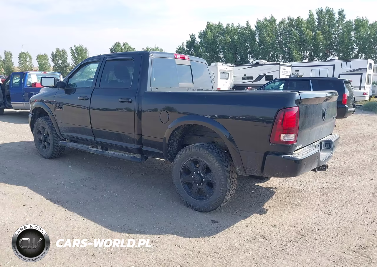 2016 Ram 2500 Laramie VIN:3C6UR5FJ4GG351088 - 3