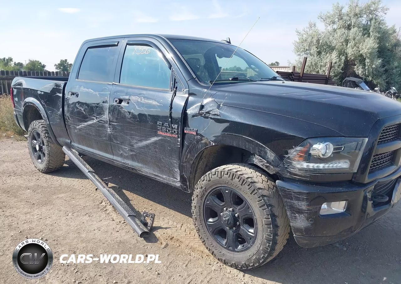 2016 Ram 2500 Laramie VIN:3C6UR5FJ4GG351088 - 6