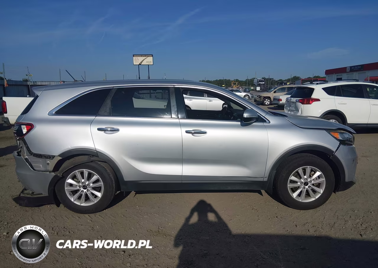 2019 Kia Sorento 2.4L L VIN:5XYPG4A30KG565341 - 13
