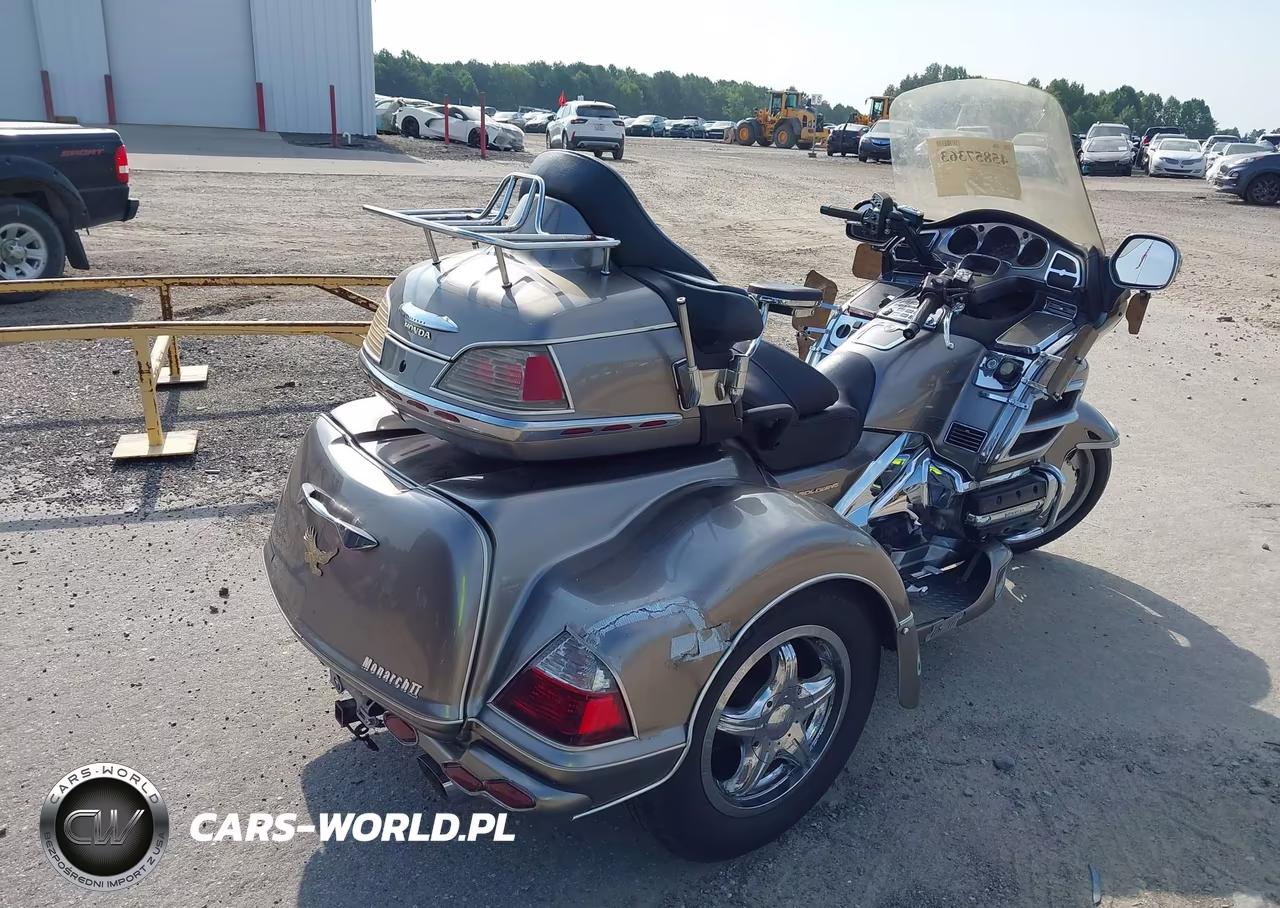 2004 Honda Gl1800 VIN:1HFSC47084A307550 - 4