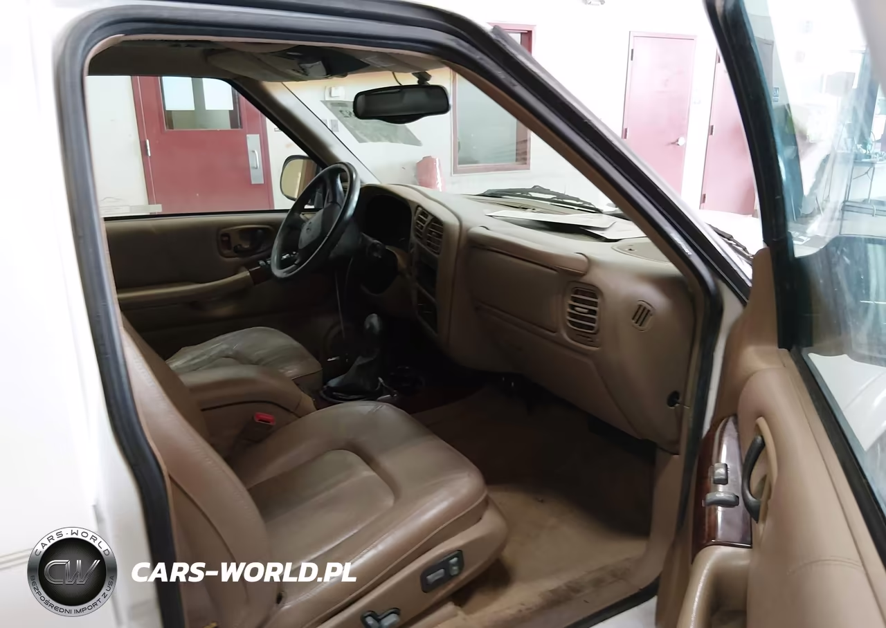 1999 Oldsmobile Bravada VIN:1GHDT13W0X2711415 - 5