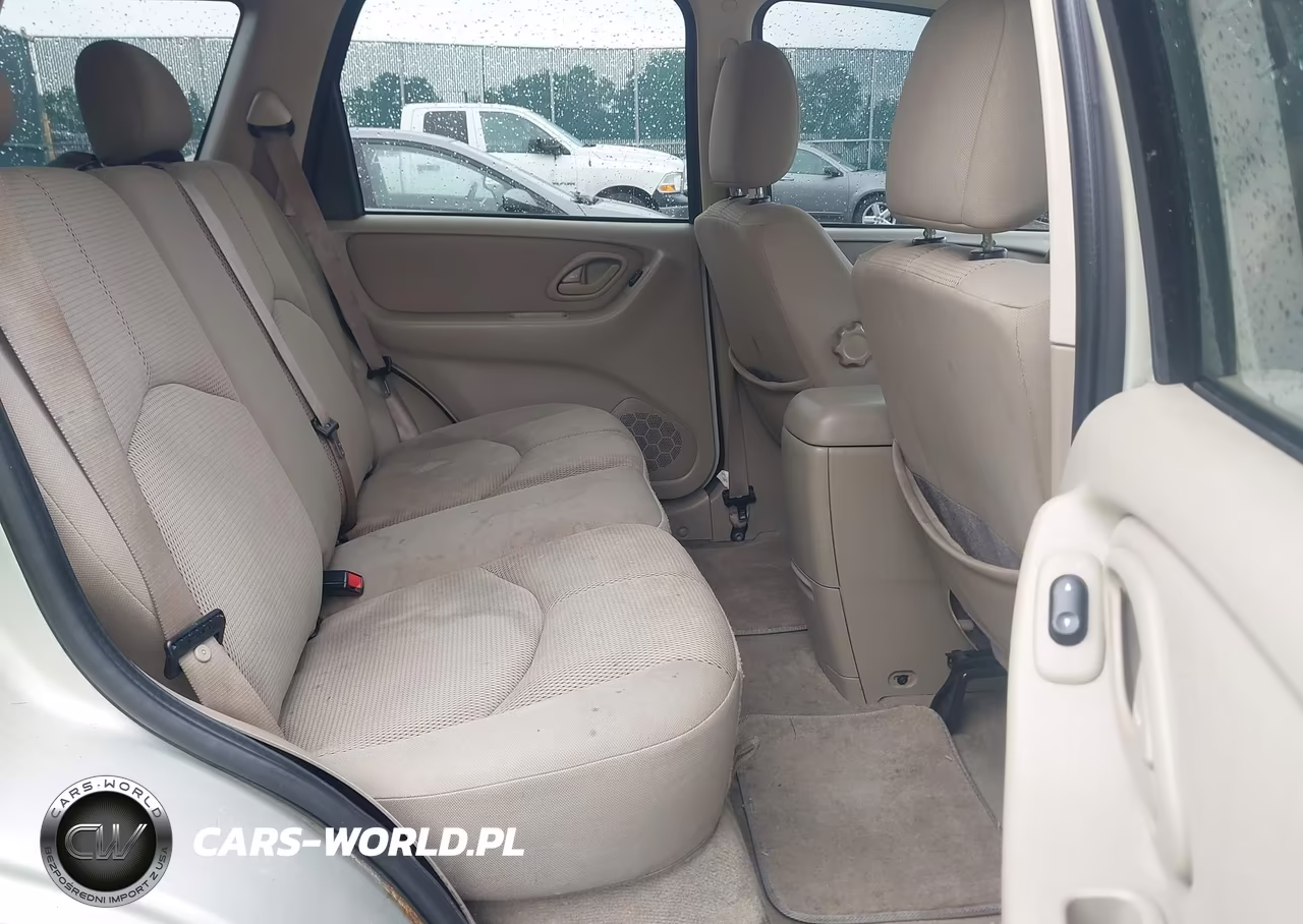 2005 Mazda Tribute S VIN:4F2CZ04195KM60825 - 8