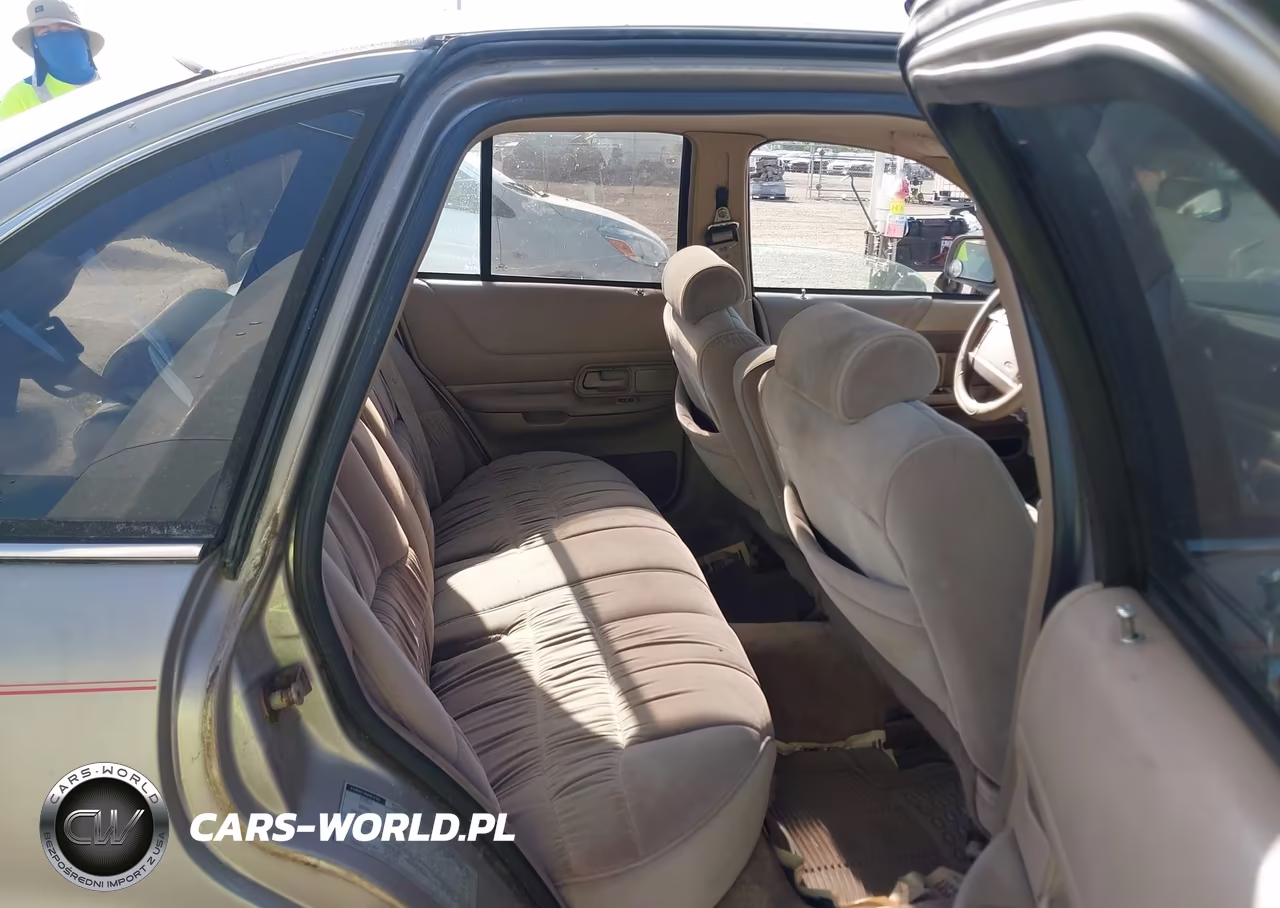 1994 Ford Crown Victoria Lx VIN:2FALP74W2RX100153 - 8