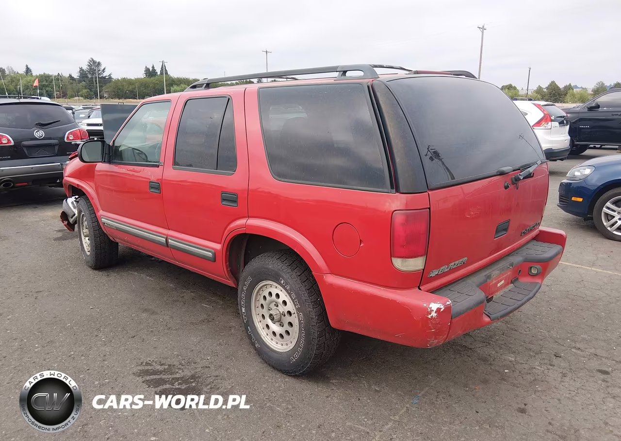 2000 Chevrolet Blazer Ls VIN:1GNDT13WXY2404039 - 3
