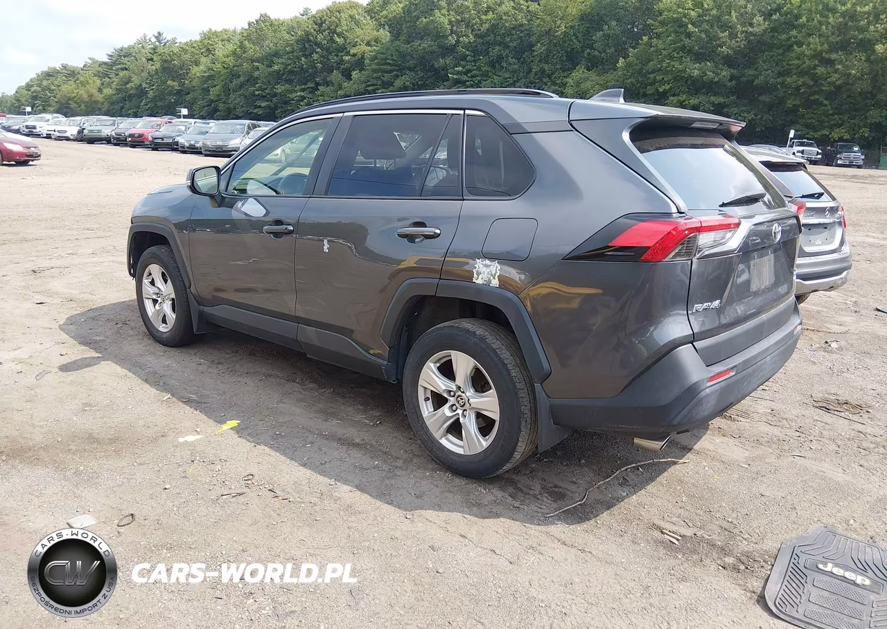 2020 Toyota Rav4 Xle VIN:JTMP1RFV2LD530762 - 3