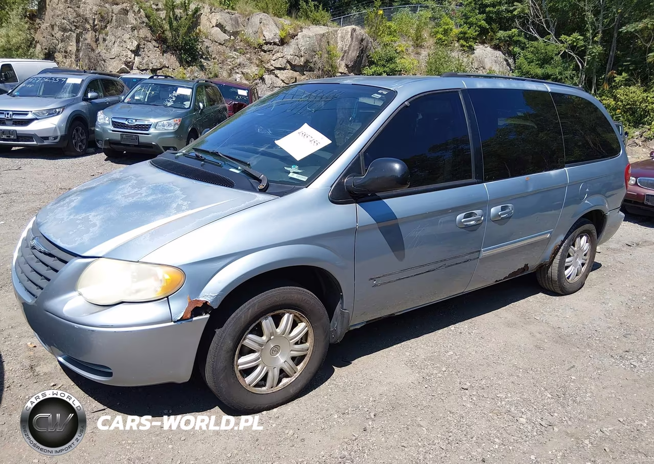 2005 Chrysler Town & Country Touring VIN:2C4GP54L85R179896 - 2
