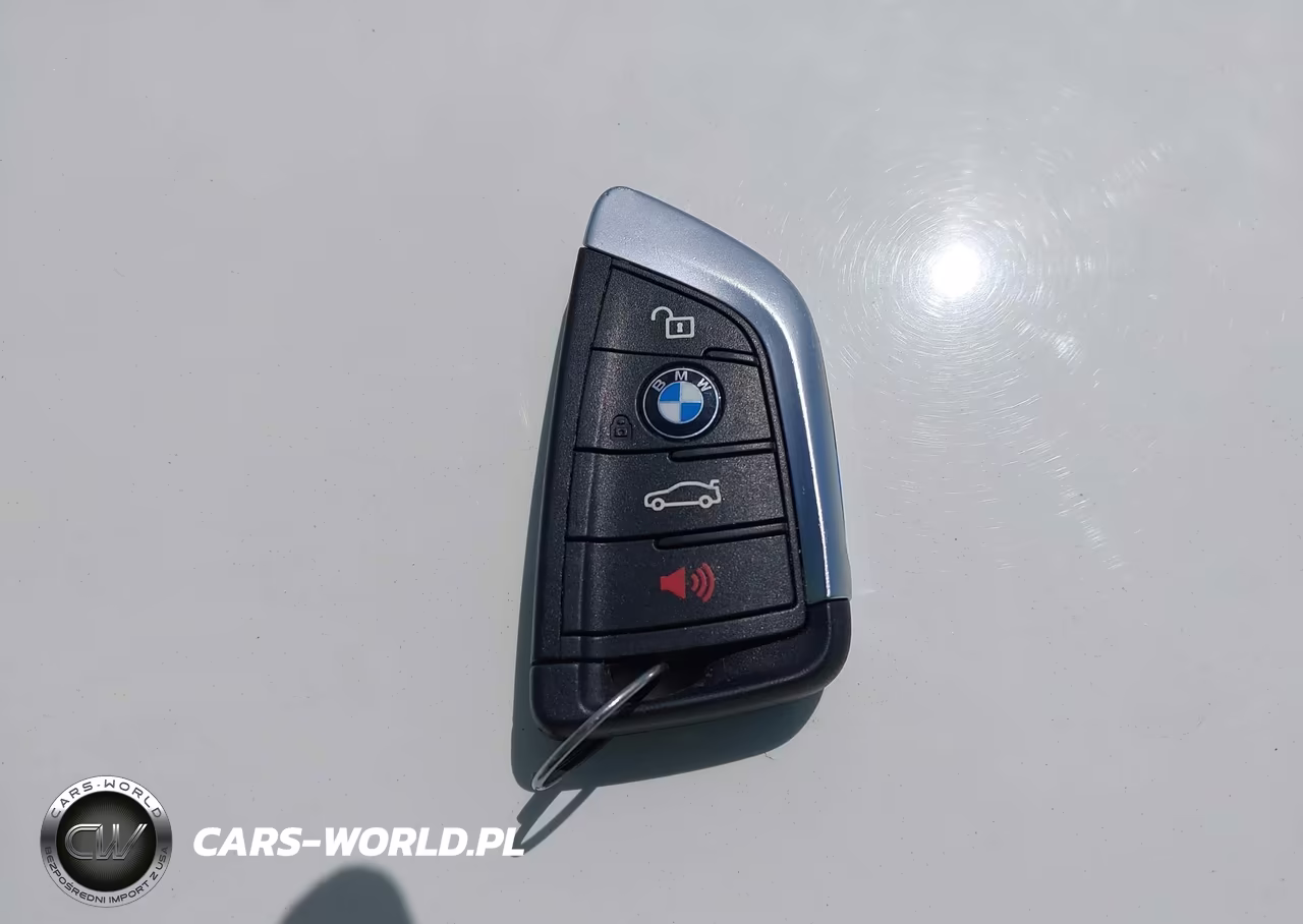 2018 BMW X1 Sdrive28I VIN:WBXHU7C39J5L05770 - 11