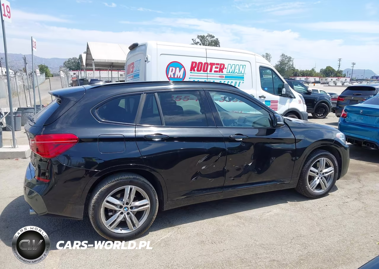 2018 BMW X1 Sdrive28I VIN:WBXHU7C39J5L05770 - 13