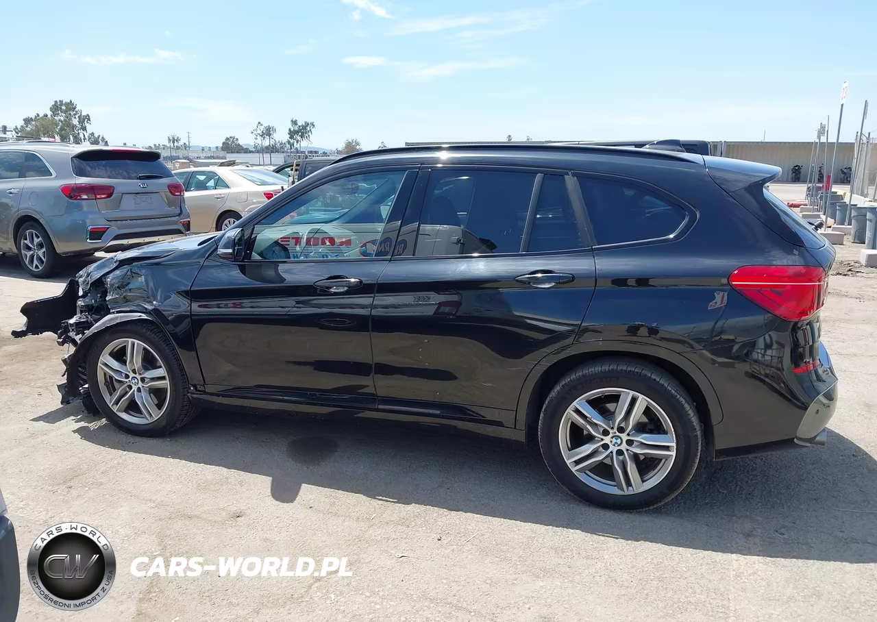 2018 BMW X1 Sdrive28I VIN:WBXHU7C39J5L05770 - 14
