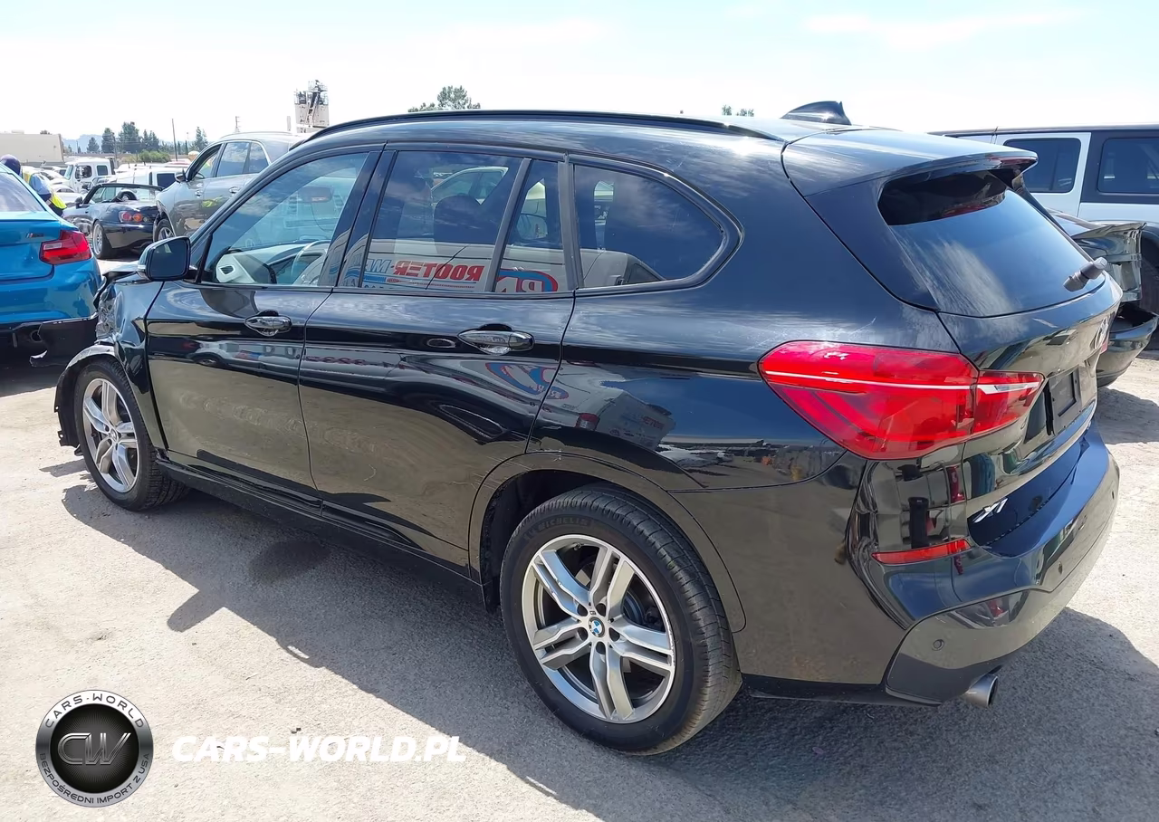 2018 BMW X1 Sdrive28I VIN:WBXHU7C39J5L05770 - 3