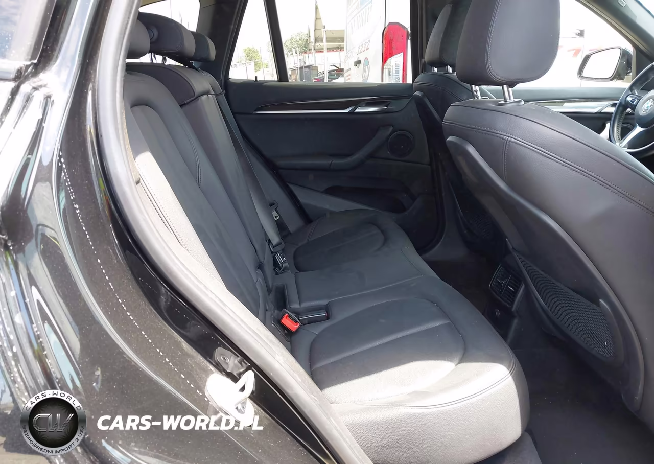2018 BMW X1 Sdrive28I VIN:WBXHU7C39J5L05770 - 8
