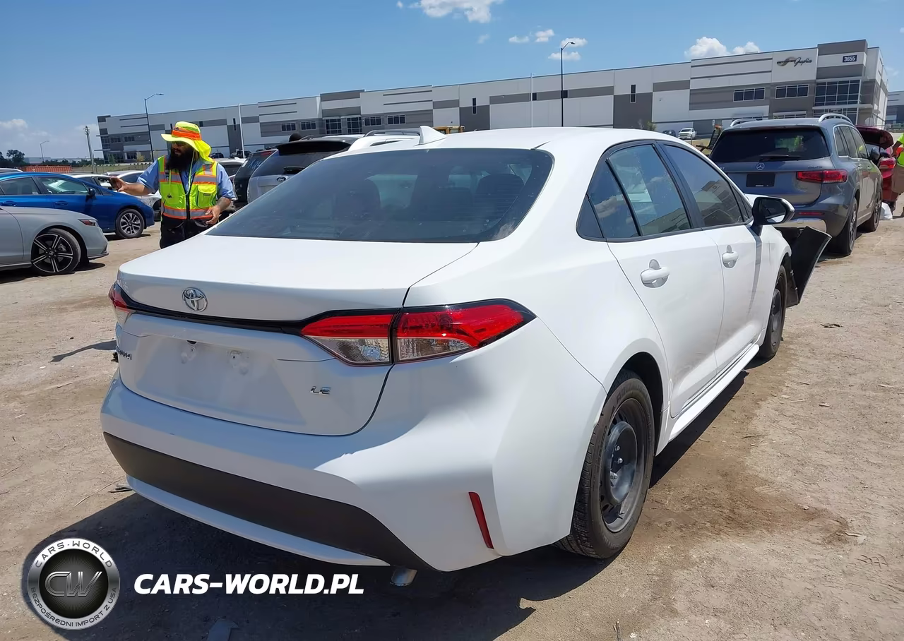 2020 Toyota Corolla Le VIN:5YFEPRAE6LP051058 - 4