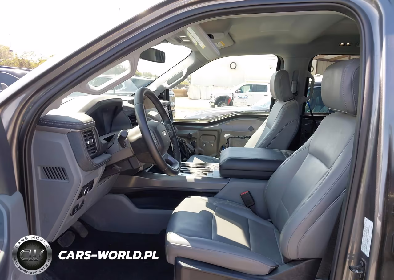 2025 Ford F-150 Lightning Flash VIN:1FTVW3L76SWG02352 - 5