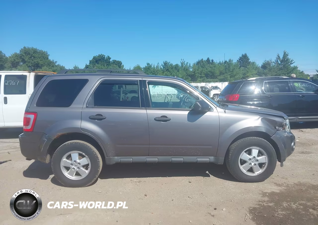 2011 Ford Escape Xlt VIN:1FMCU0D70BKB97411 - 13