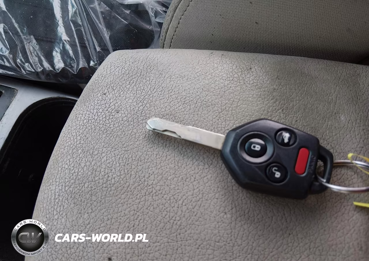 2011 Subaru Outback 2.5I Premium VIN:4S4BRCCC5B3428813 - 11