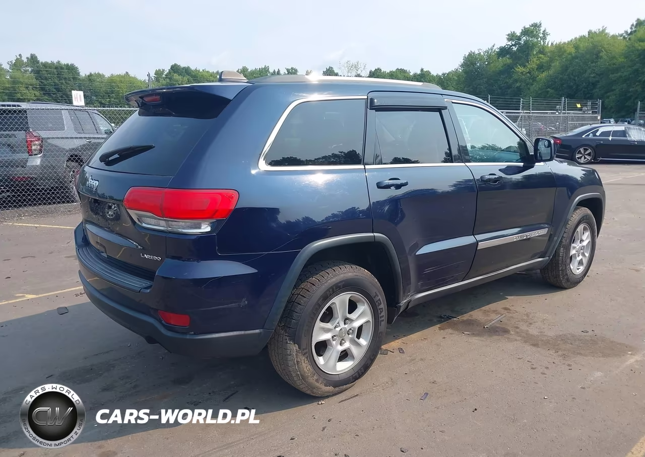 2014 Jeep Grand Cherokee Laredo VIN:1C4RJFAG6EC556905 - 4