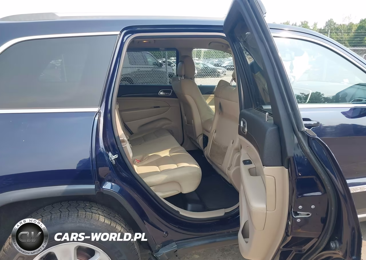 2014 Jeep Grand Cherokee Laredo VIN:1C4RJFAG6EC556905 - 8