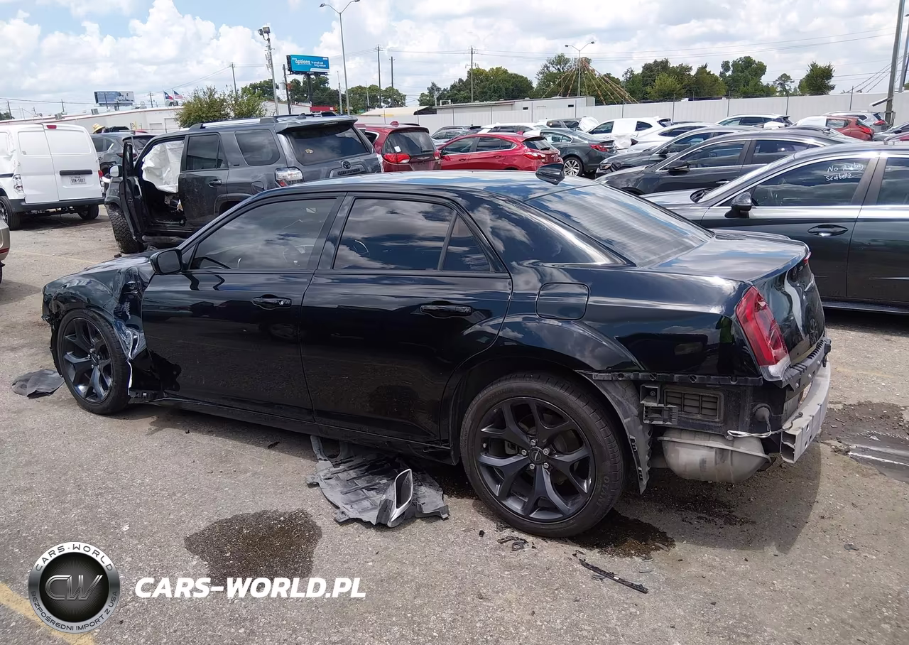 2022 Chrysler 300 Touring VIN:2C3CCAAG0NH253476 - 15