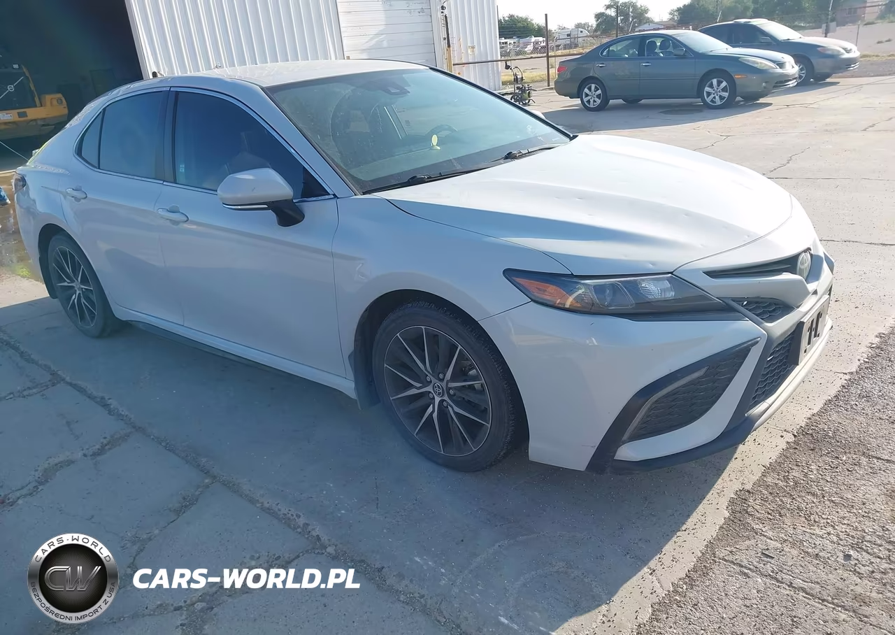 2022 Toyota Camry Se – zdjęcie 1 z 16