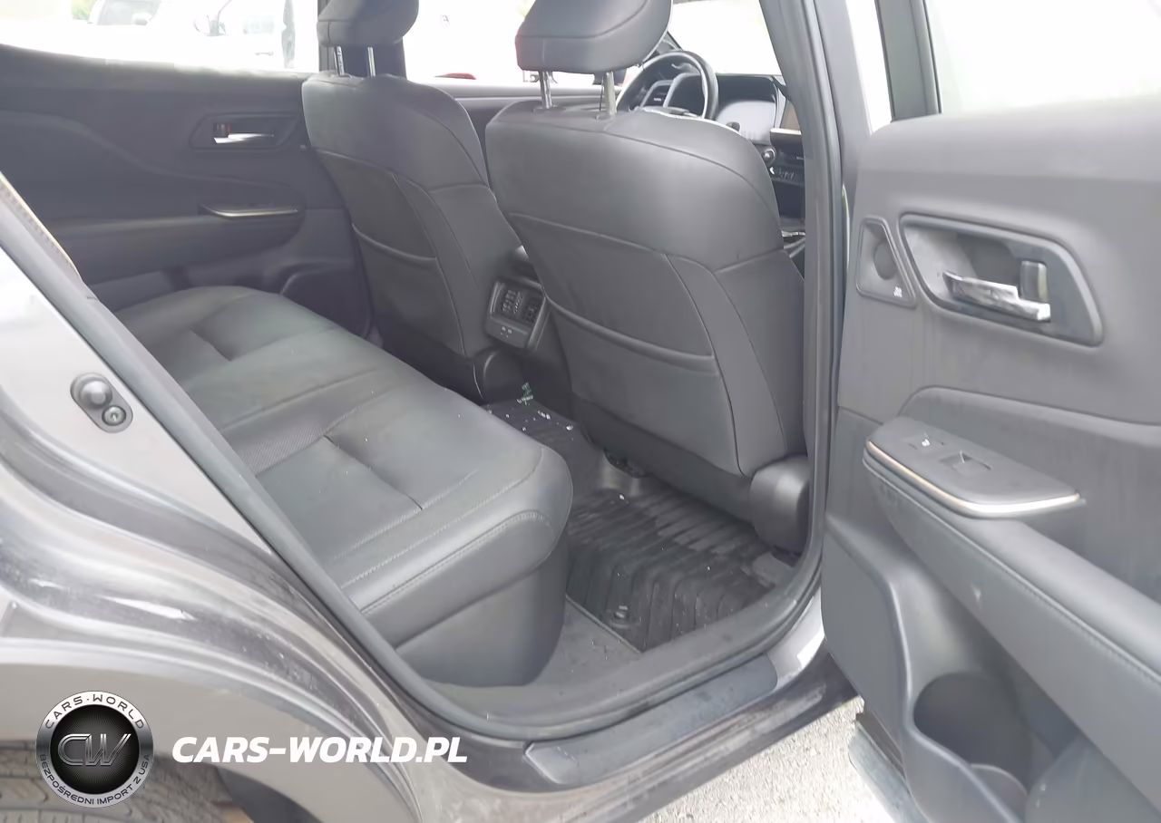 2023 Toyota Crown Limited VIN:JTDAAAAF8P3017034 - 8