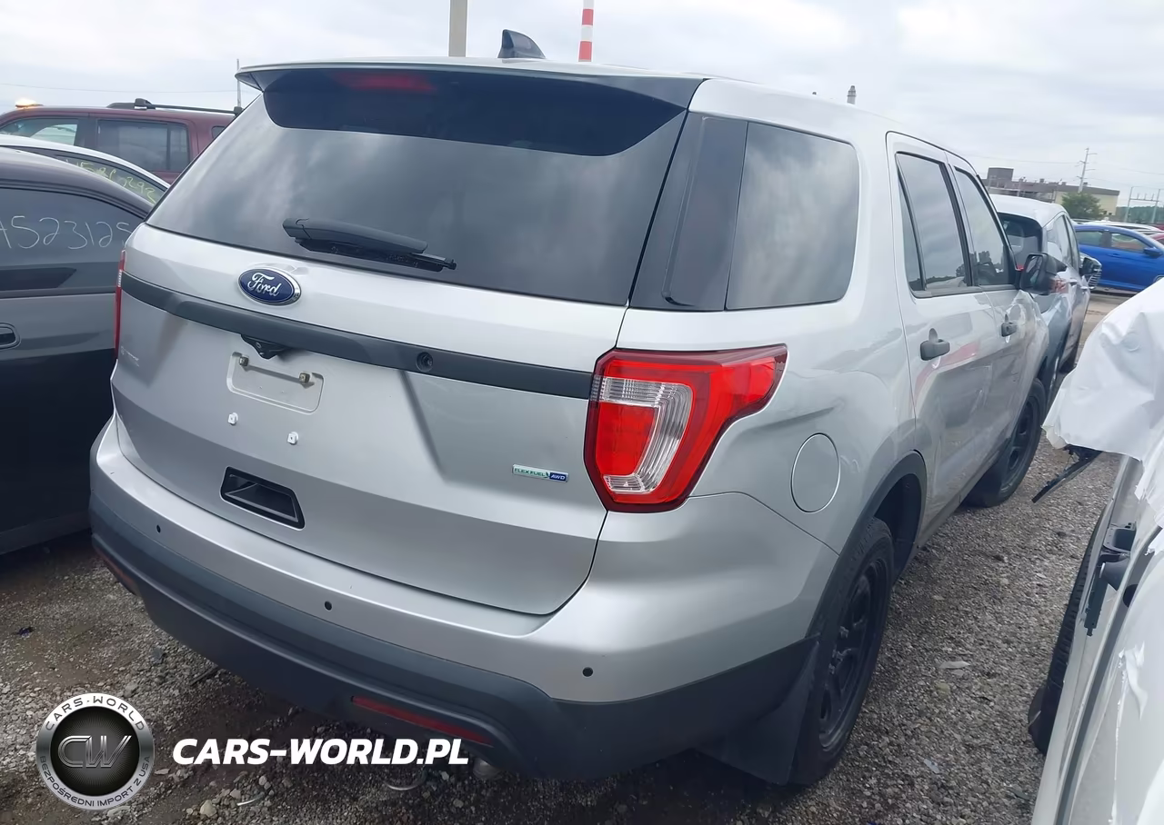 2016 Ford Utility Police Interceptor VIN:1FM5K8AR7GGC07476 - 4