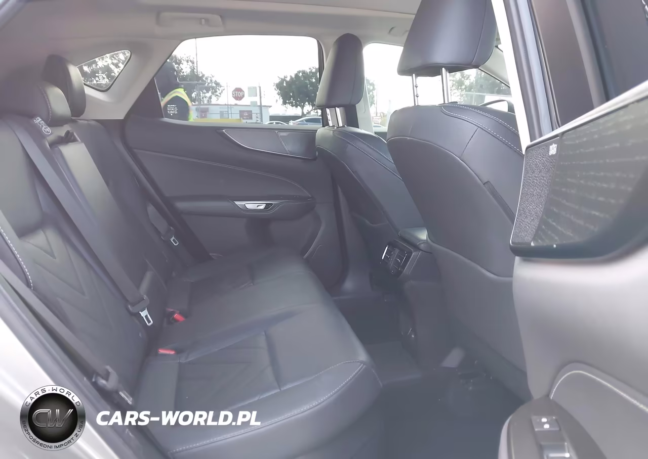 2025 Lexus Nx 450H+ Luxury VIN:JTJHKCFZ0S2043598 - 8