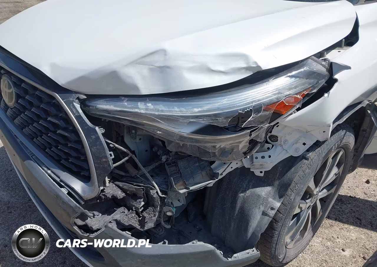 2022 Toyota Corolla Cross Xle VIN:7MUEAAAG8NV022472 - 6