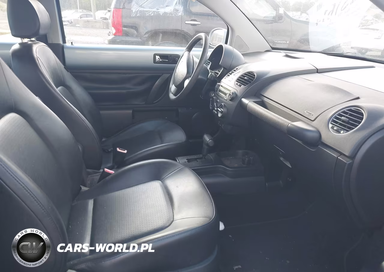 2010 Volkswagen New Beetle 2.5L VIN:3VWPG3AGXAM017441 - 5