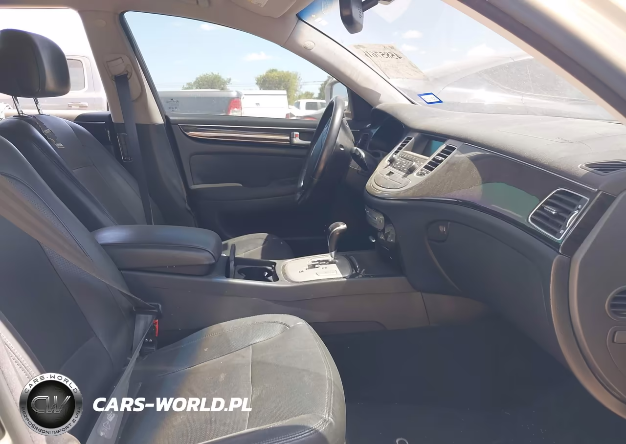 2013 Hyundai Genesis 3.8 VIN:KMHGC4DD3DU244391 - 5