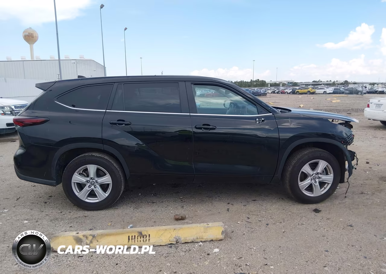 2025 Toyota Highlander Le VIN:5TDKDRAH8SS550651 - 14