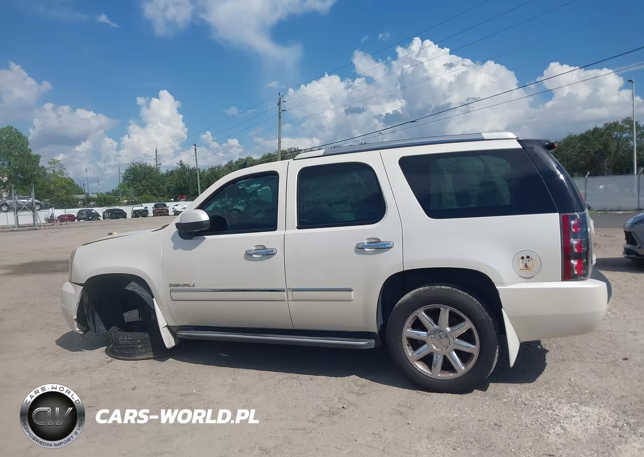 2011 GMC Yukon Denali VIN:1GKS1EEF5BR369312 - 13