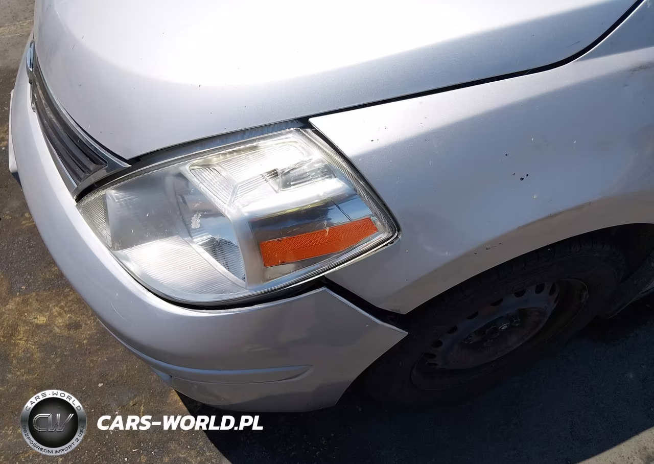 2010 Nissan Versa 1.8S VIN:3N1BC1CP5AL453147 - 13