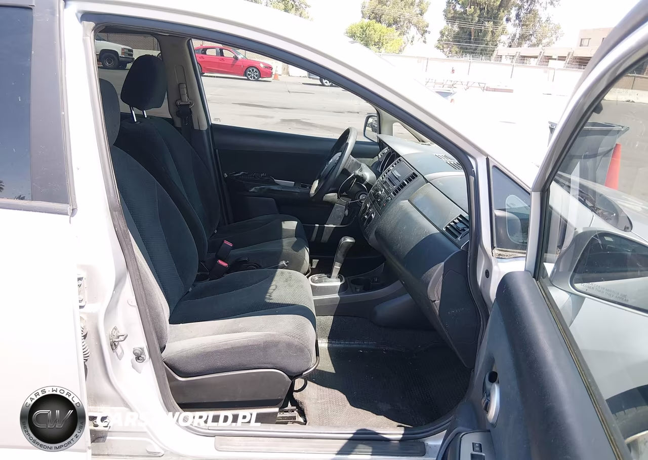 2010 Nissan Versa 1.8S VIN:3N1BC1CP5AL453147 - 5