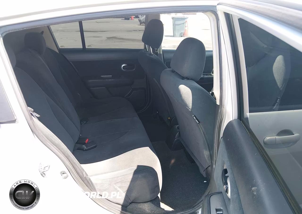 2010 Nissan Versa 1.8S VIN:3N1BC1CP5AL453147 - 8
