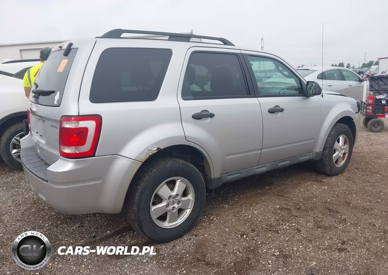 2012 Ford Escape Xlt VIN:1FMCU9D76CKB93823 - 4