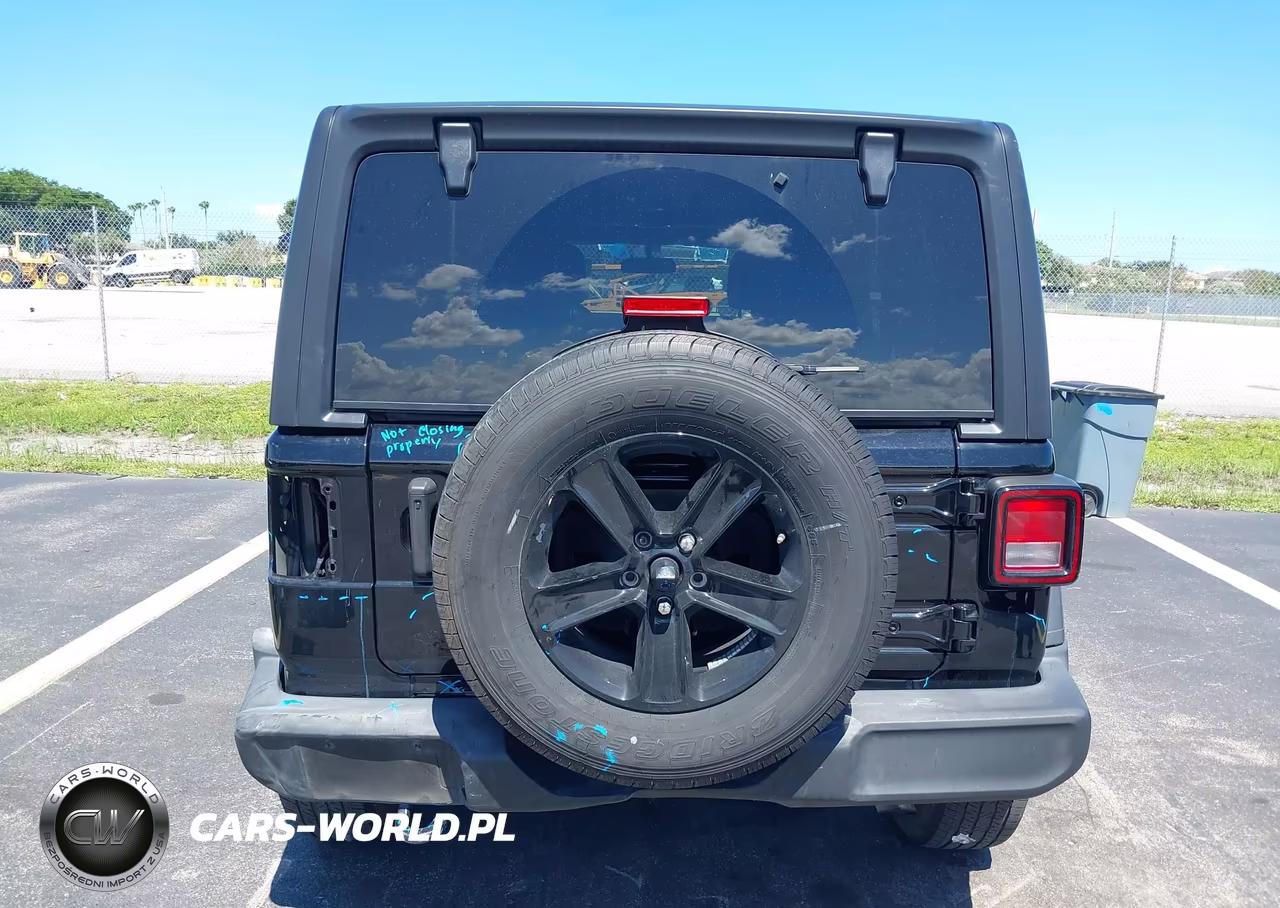2023 Jeep Wrangler 4-Door Sport Altitude 4X4 VIN:1C4HJXDG1PW530663 - 17