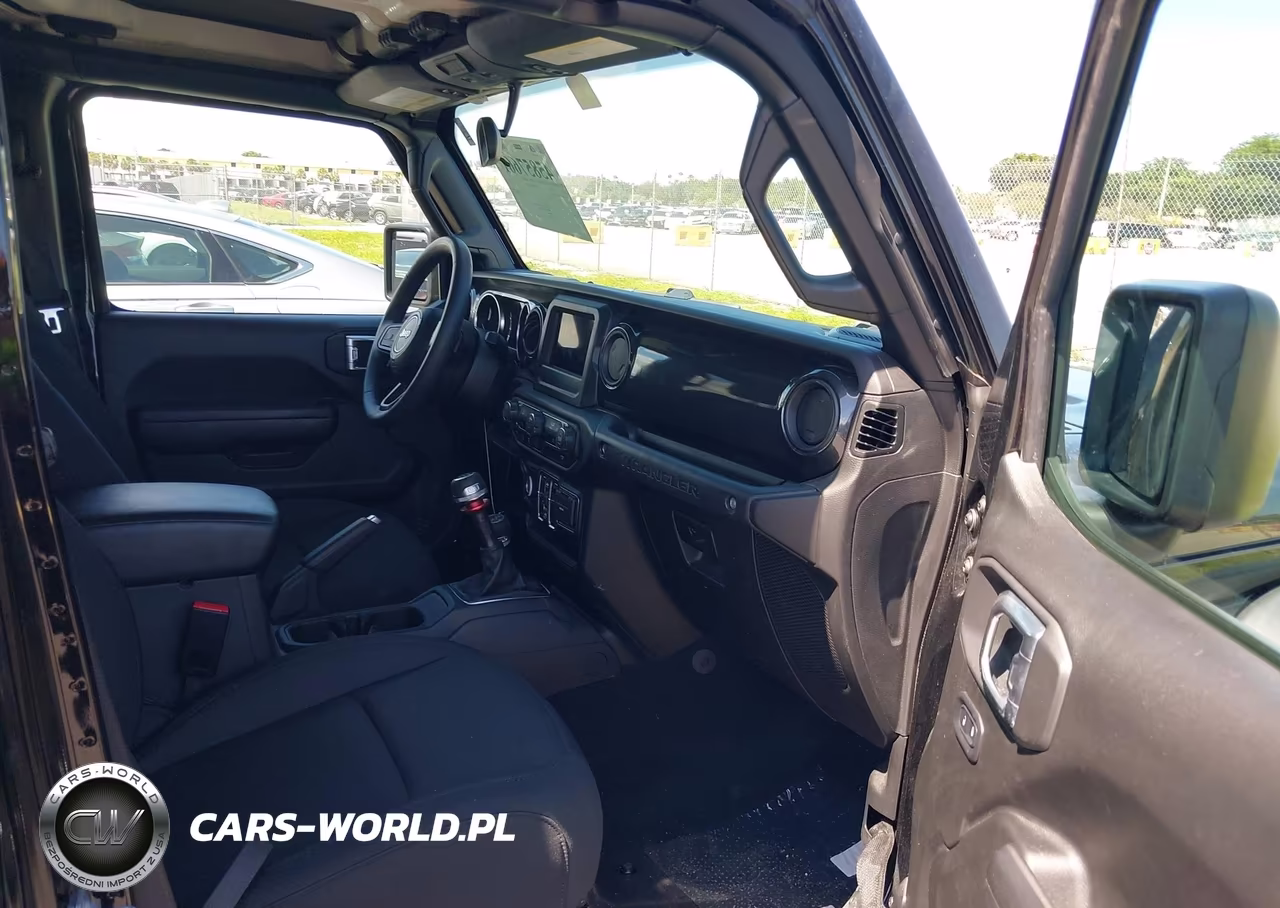 2023 Jeep Wrangler 4-Door Sport Altitude 4X4 VIN:1C4HJXDG1PW530663 - 5