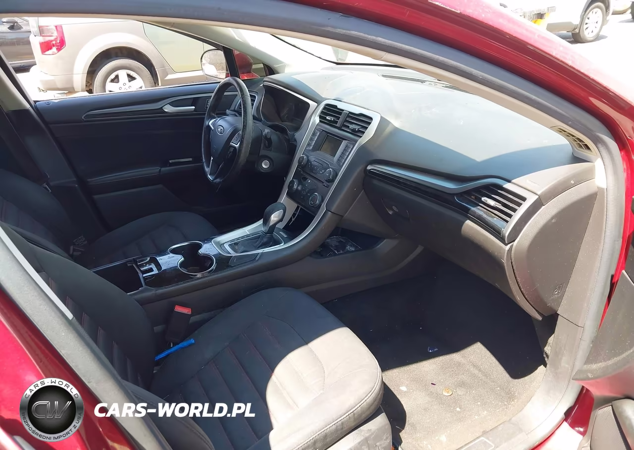 2014 Ford Fusion Se VIN:3FA6P0H72ER379796 - 5