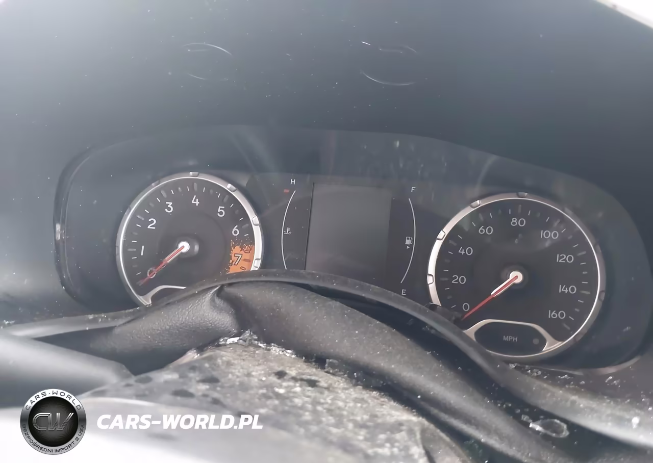 2018 Jeep Renegade Altitude 4X4 VIN:ZACCJBBB3JPJ08805 - 14