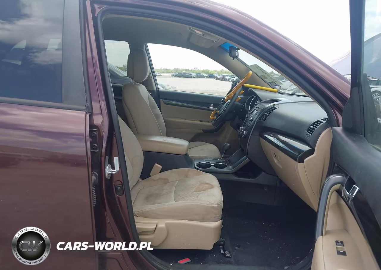 2013 Kia Sorento Lx VIN:5XYKT3A19DG337176 - 5