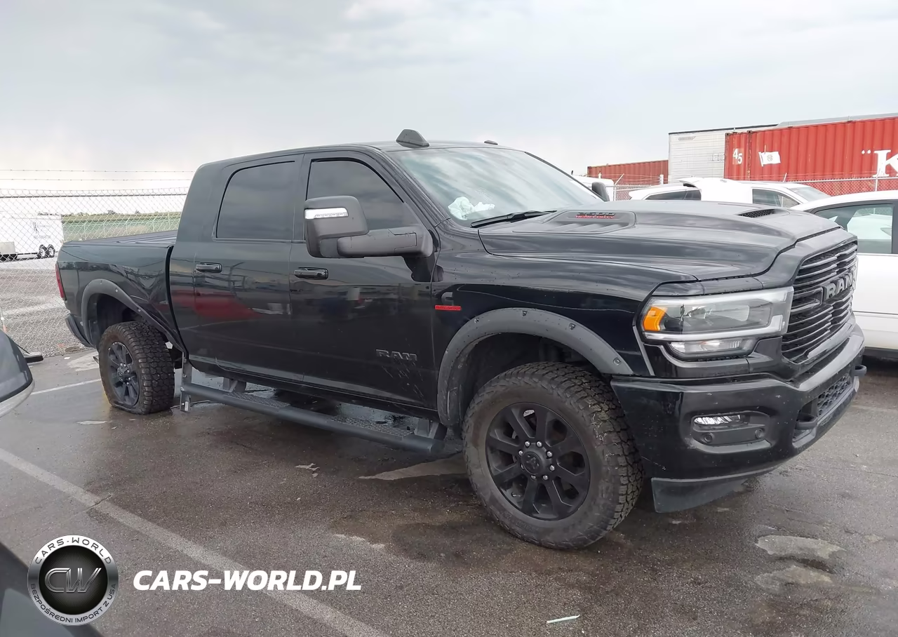 2024 Ram 2500 Laramie Crew Cab 4X4 6'4 Box VIN:3C6UR5NL1RG326932 - 13