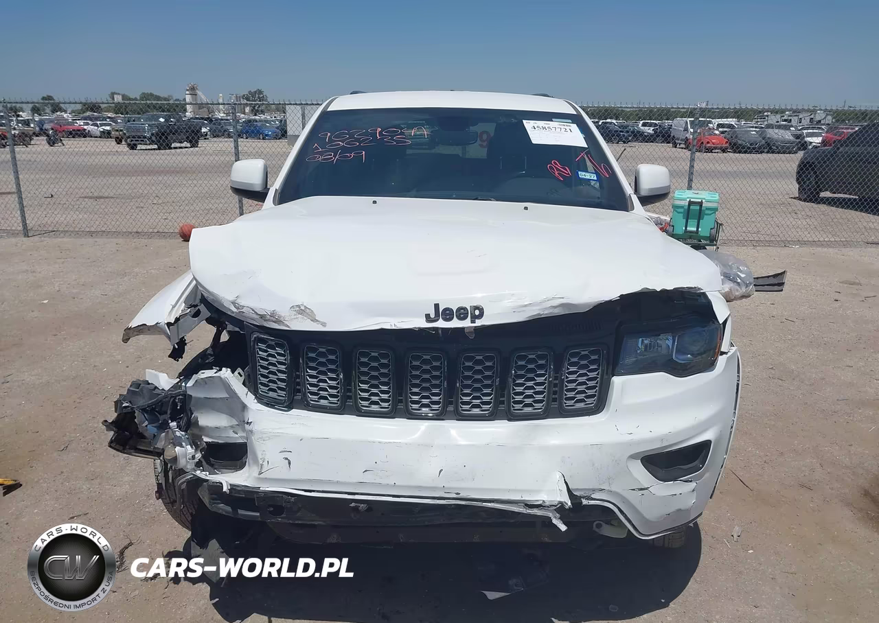 2020 Jeep Grand Cherokee Altitude 4X2 VIN:1C4RJEAG7LC106235 - 12