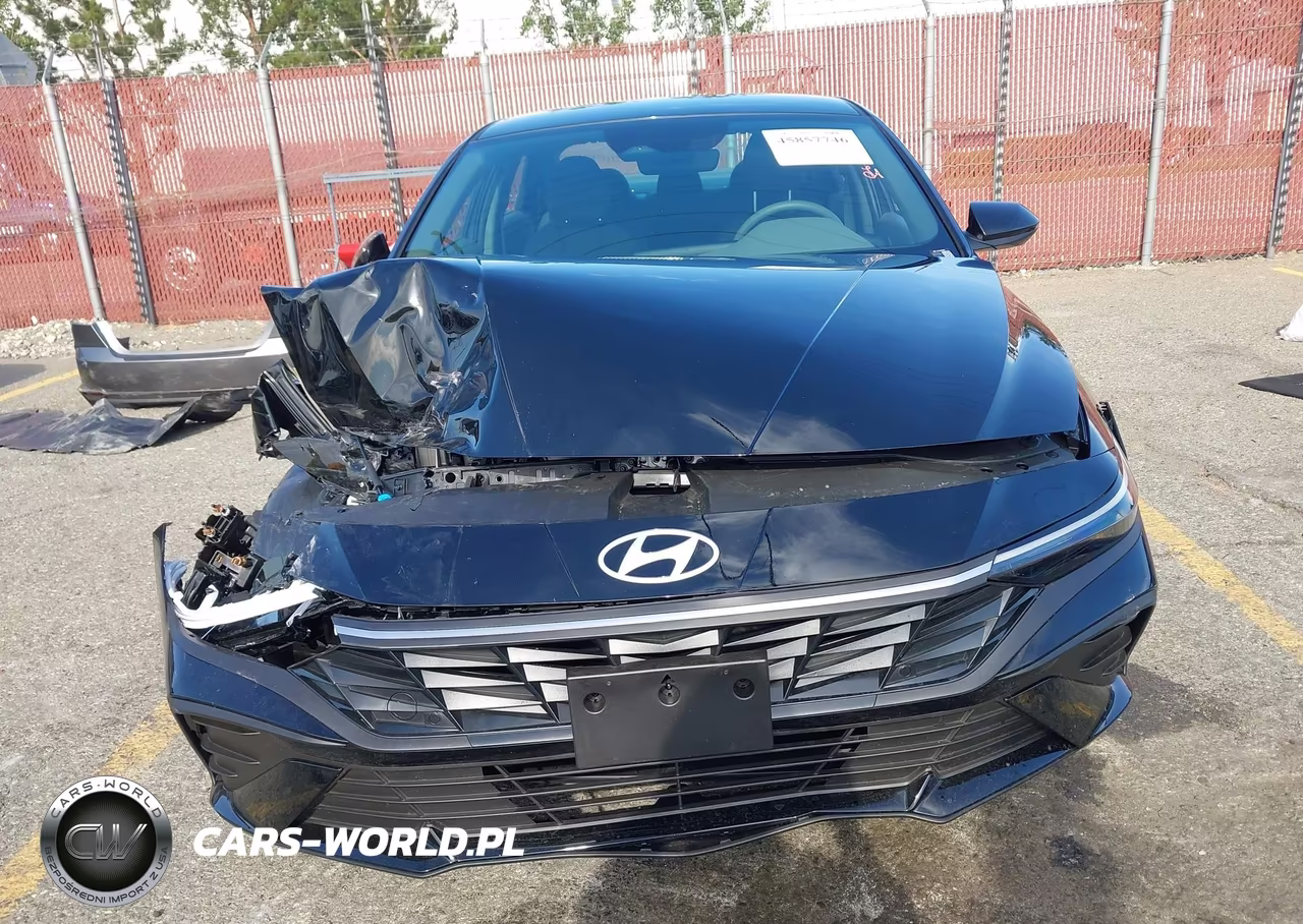 2026 Hyundai Elantra Se VIN:KMHLL4DG7TU250850 - 13