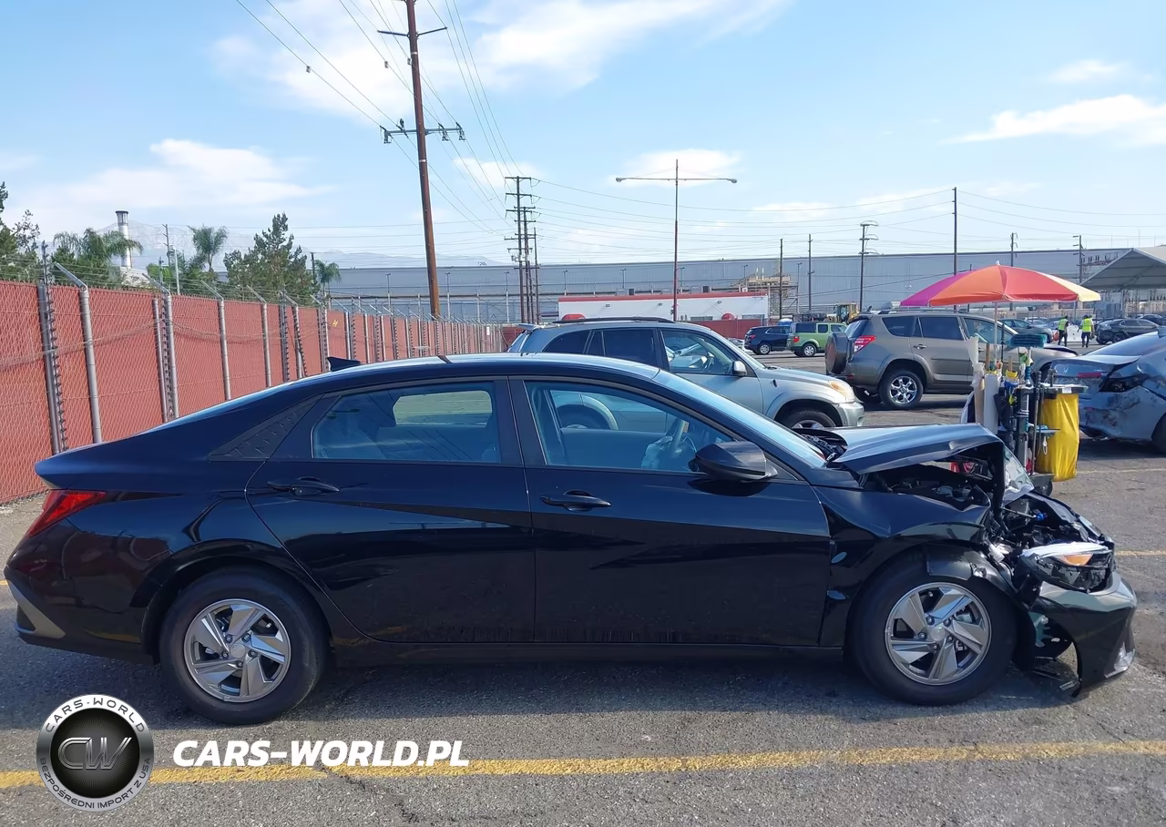 2026 Hyundai Elantra Se VIN:KMHLL4DG7TU250850 - 14